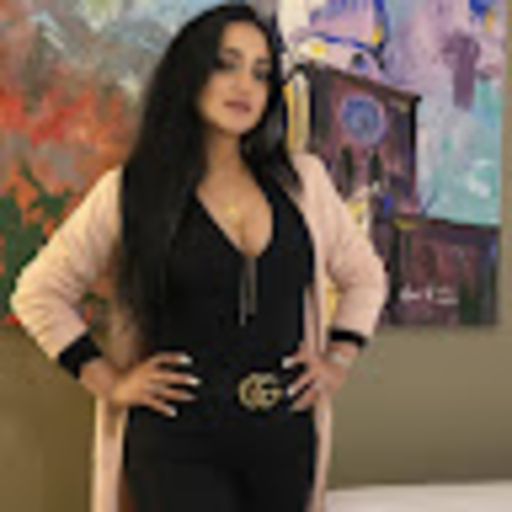 Meet your Posher, Veronica bravo garcia